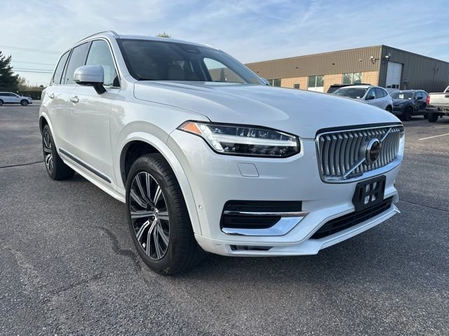 2023 Volvo XC90 B5 Plus 4WD's photo