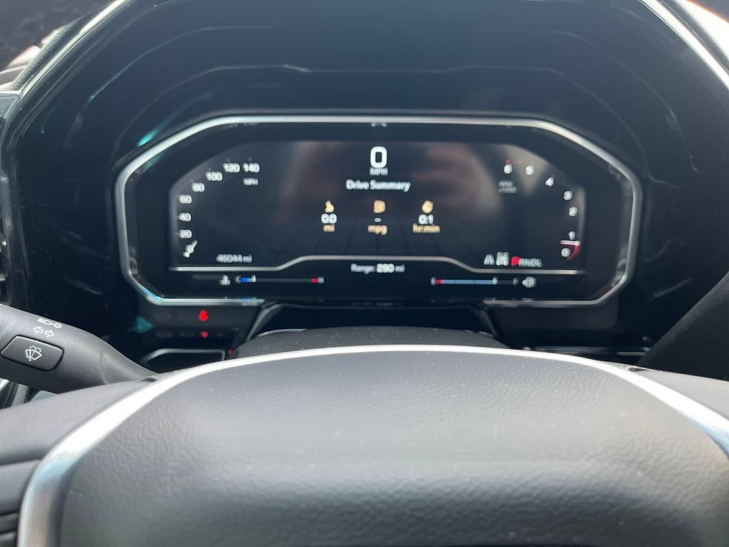 Used 2024 White GMC SLE image 15