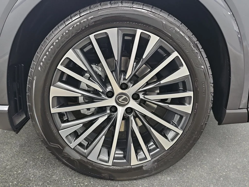 New 2026 Cloudburst Gray Lexus PREMIUM PLUS image 31