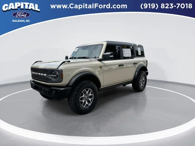 Used 2025 Beige Ford Badlands image 4
