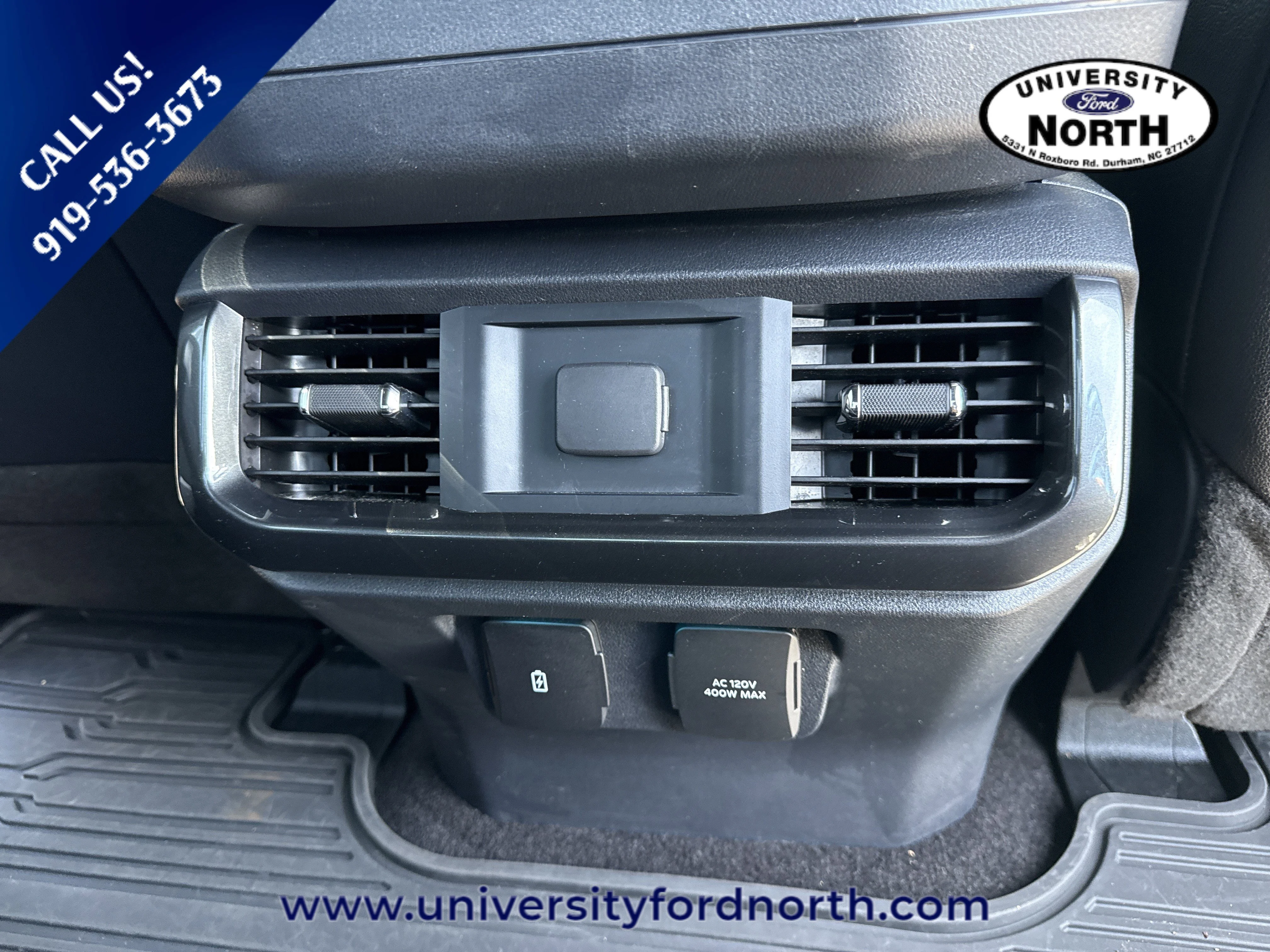 Used 2022 Agate Black Metallic Ford LARIAT image 53