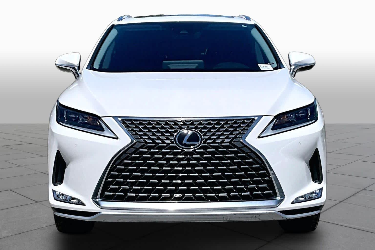 Used 2022 Eminent White Pearl Lexus  image 4