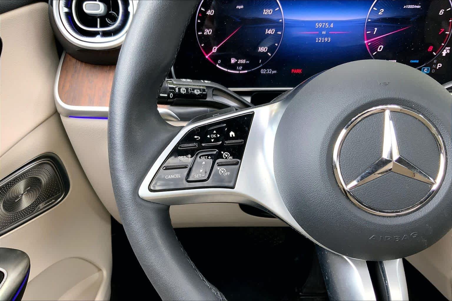 Certified Used 2025 Polar White Mercedes-Benz GLC 300 image 24