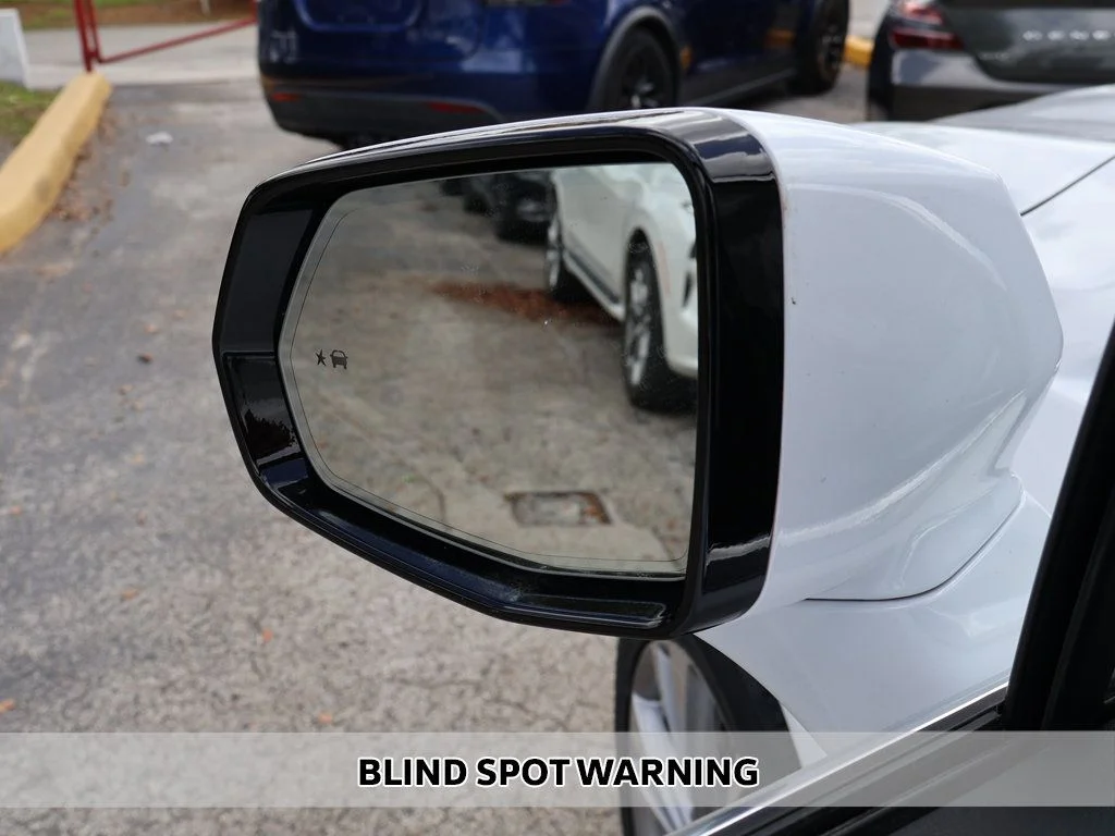 Used 2024 White Cadillac Premium Luxury image 13