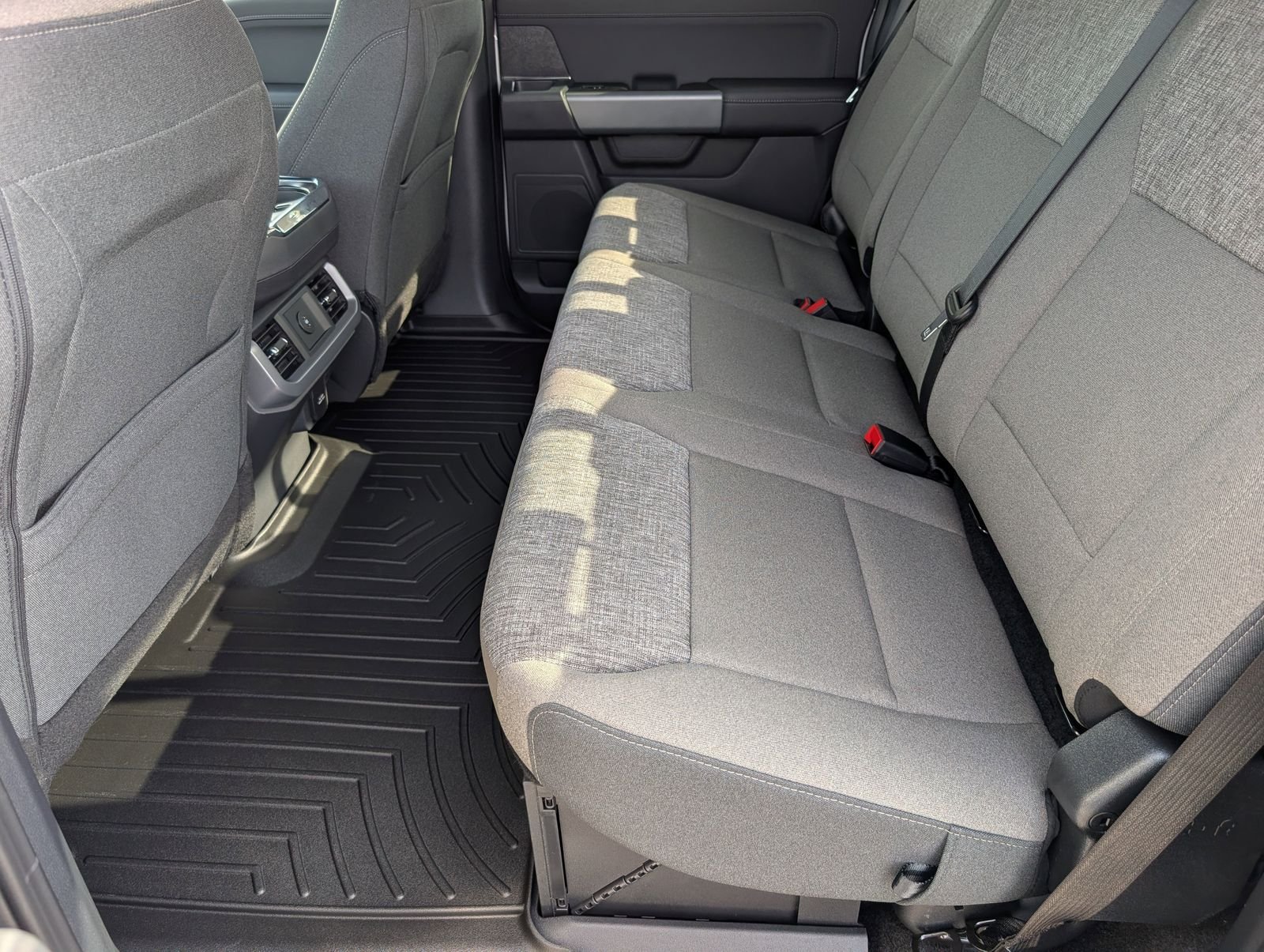 New 2026 Oxford White Ford XLT image 32