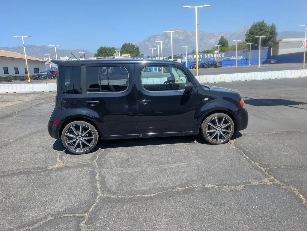 Used 2011 Sapphire Black Pearl Nissan 1.8 S image 8