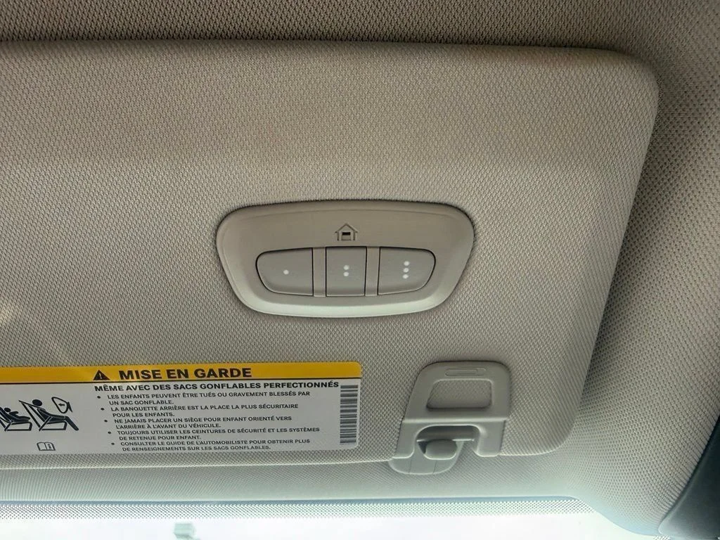 Used 2023 White Jeep Limited image 31