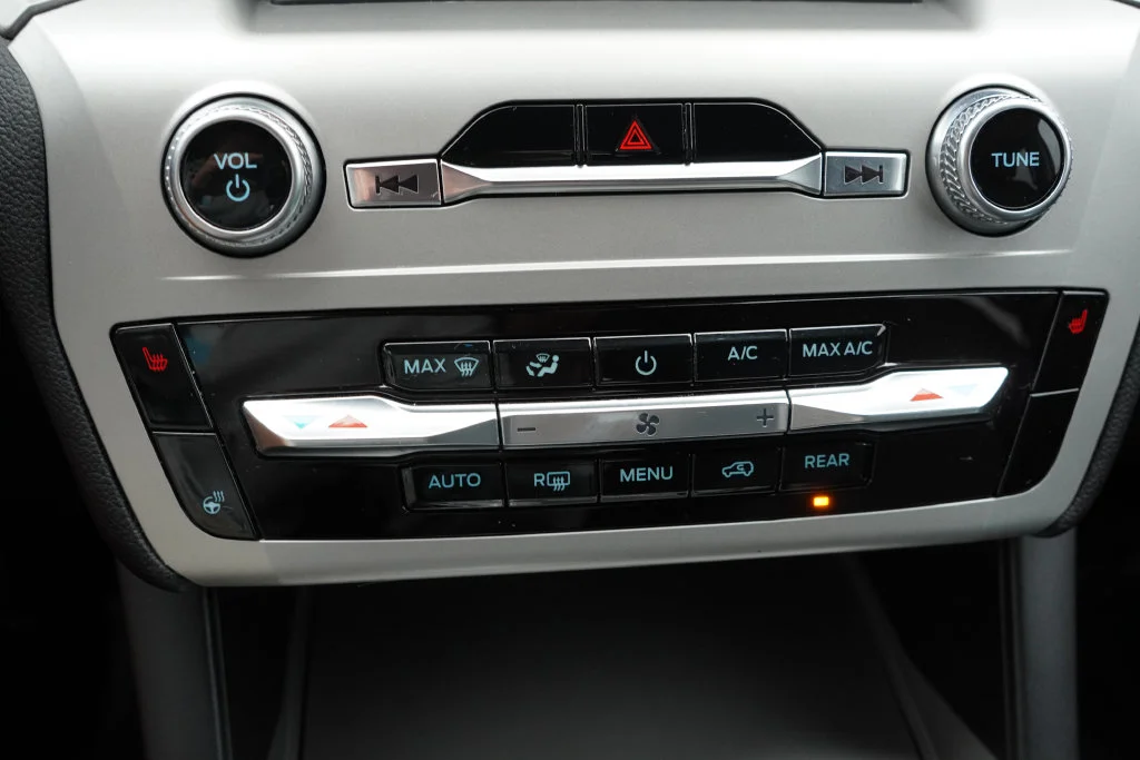 Used 2022 Black Ford XLT image 29