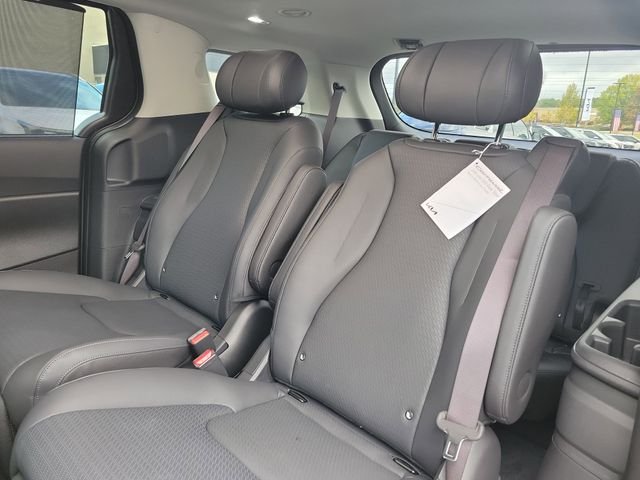 2026 Kia Carnival SX Prestige - Photo 11