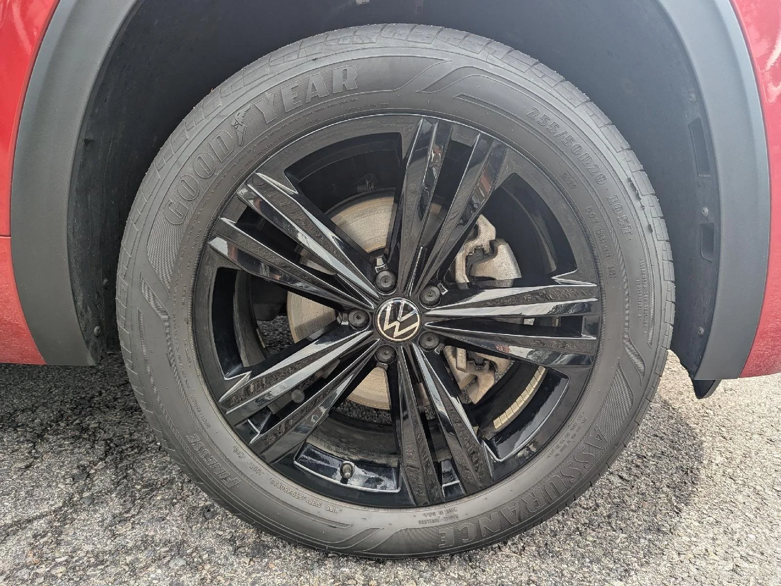 Used 2023  VOLKSWAGEN 3.6L V6 SEL R-LIN image 9