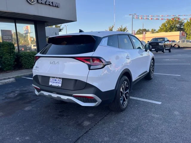 Used 2025 White Kia EX image 3