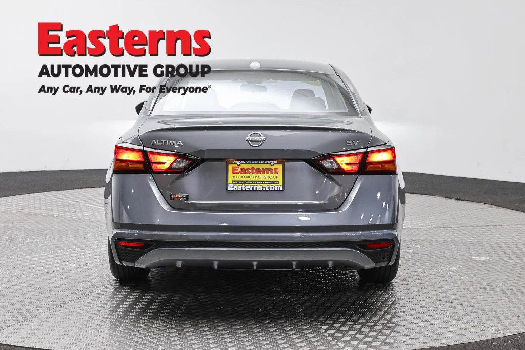 Used 2024 Gray Nissan 2.5 SV image 6
