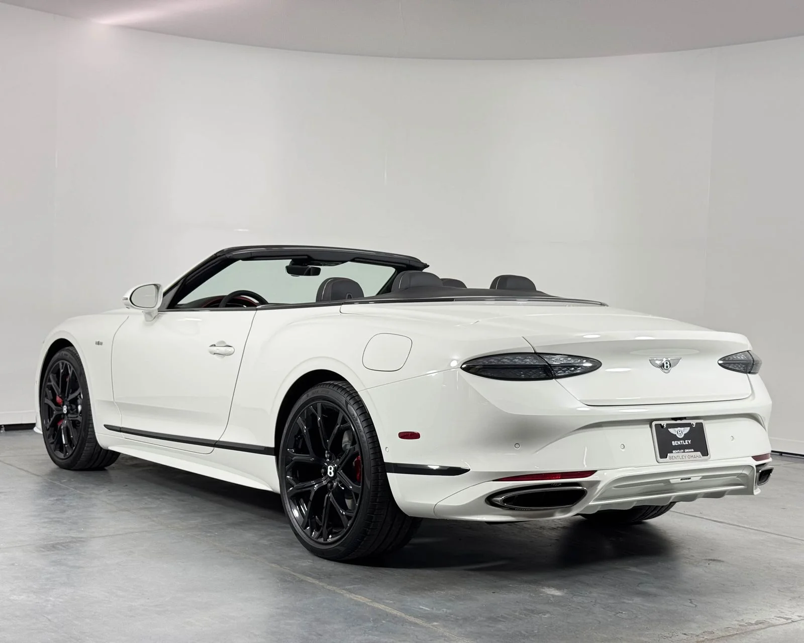 New 2025 Glacier White Bentley Speed image 3