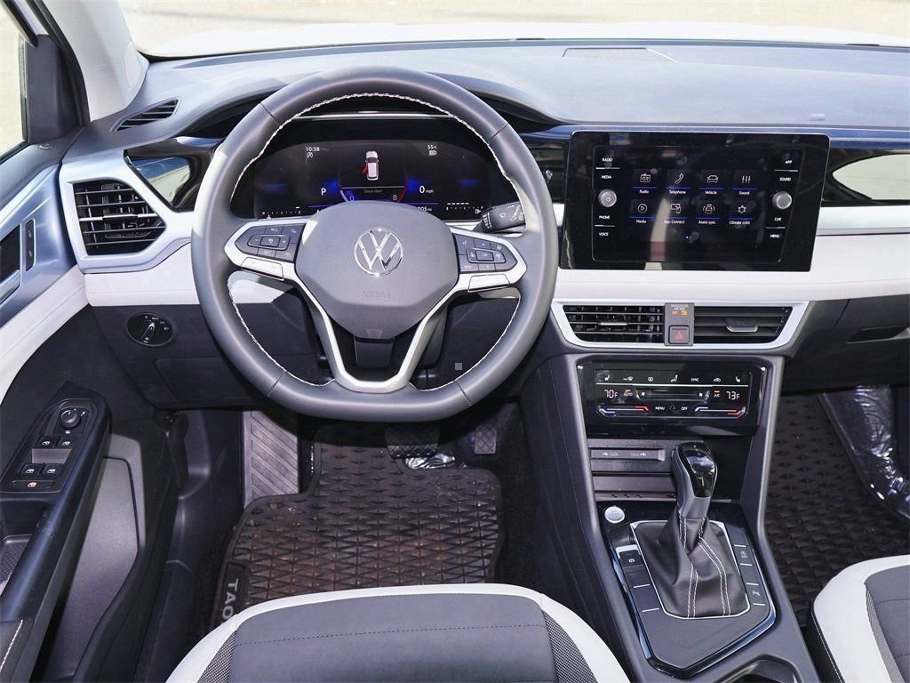 2026 Volkswagen Taos SE - Photo 17