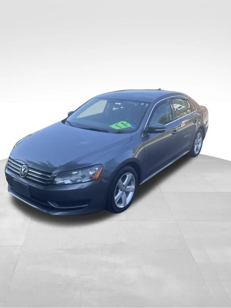 Used 2014 Gray Volkswagen 2.5 SE image 9