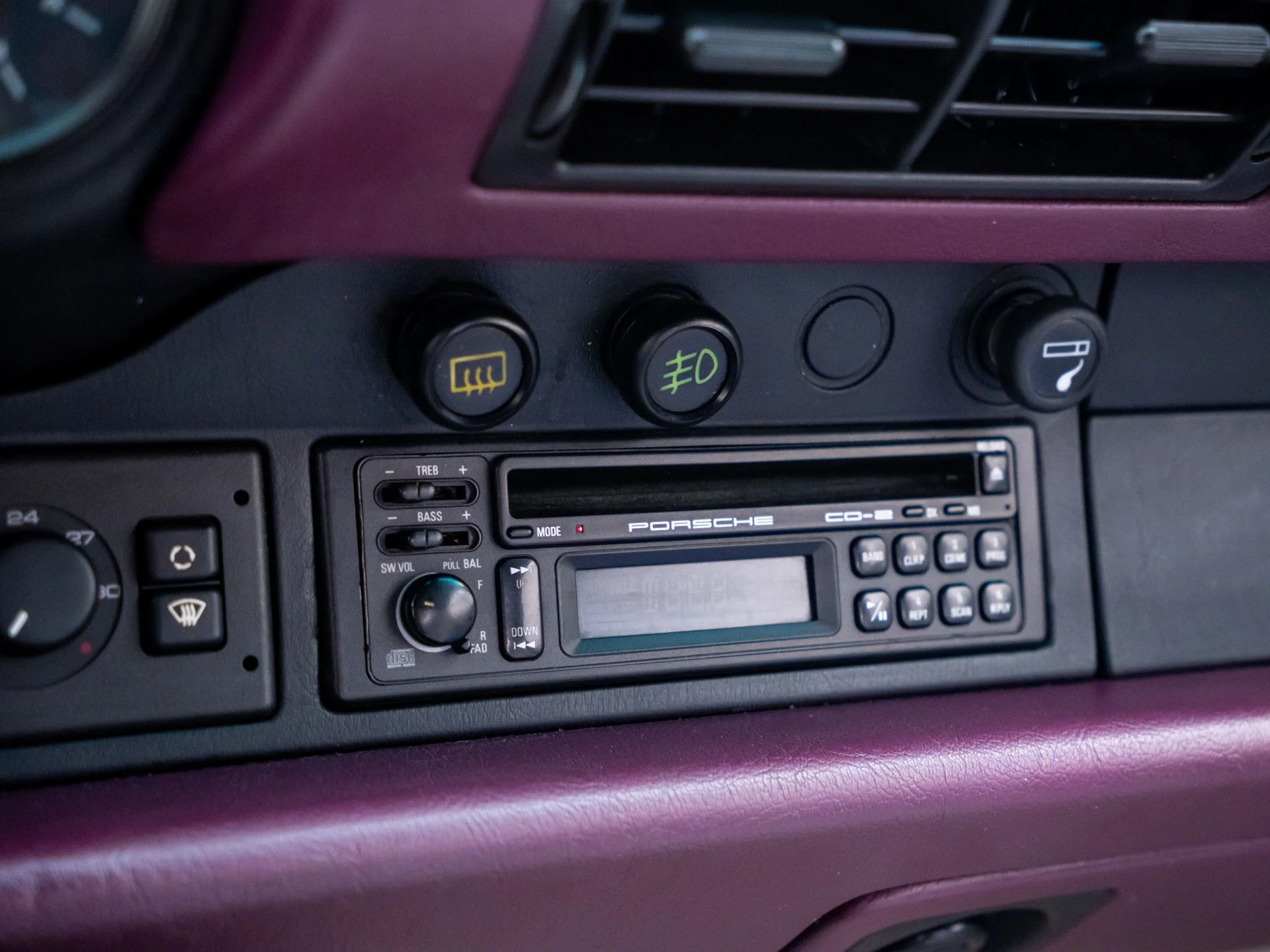 Used 1991  Porsche Carrera image 24