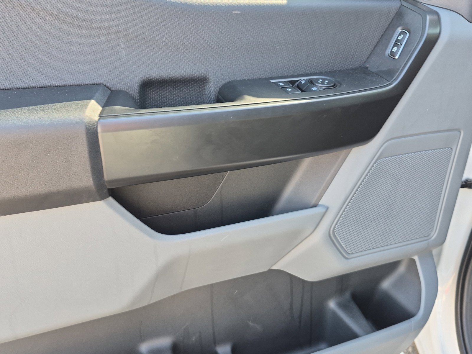New 2026 Oxford White Ford XL image 19