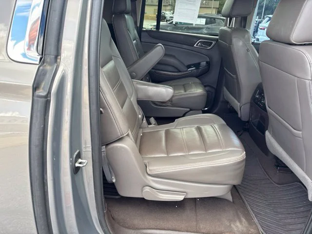 Used 2019 Gray GMC Denali image 18