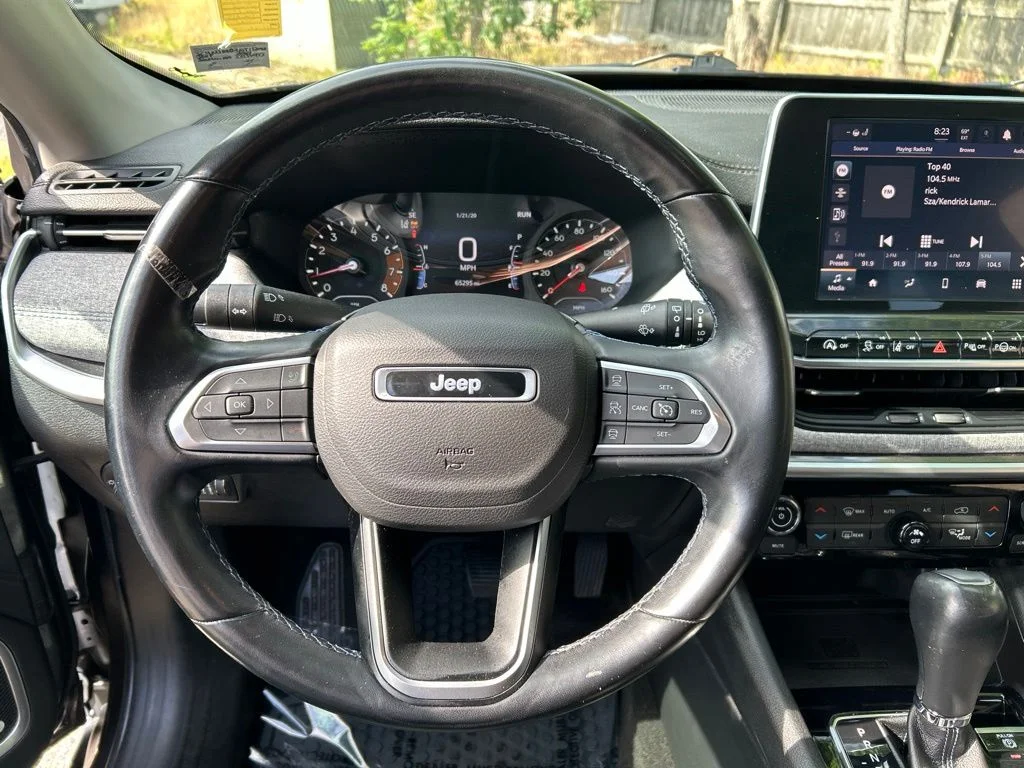 Used 2022 Gray Jeep Latitude image 15