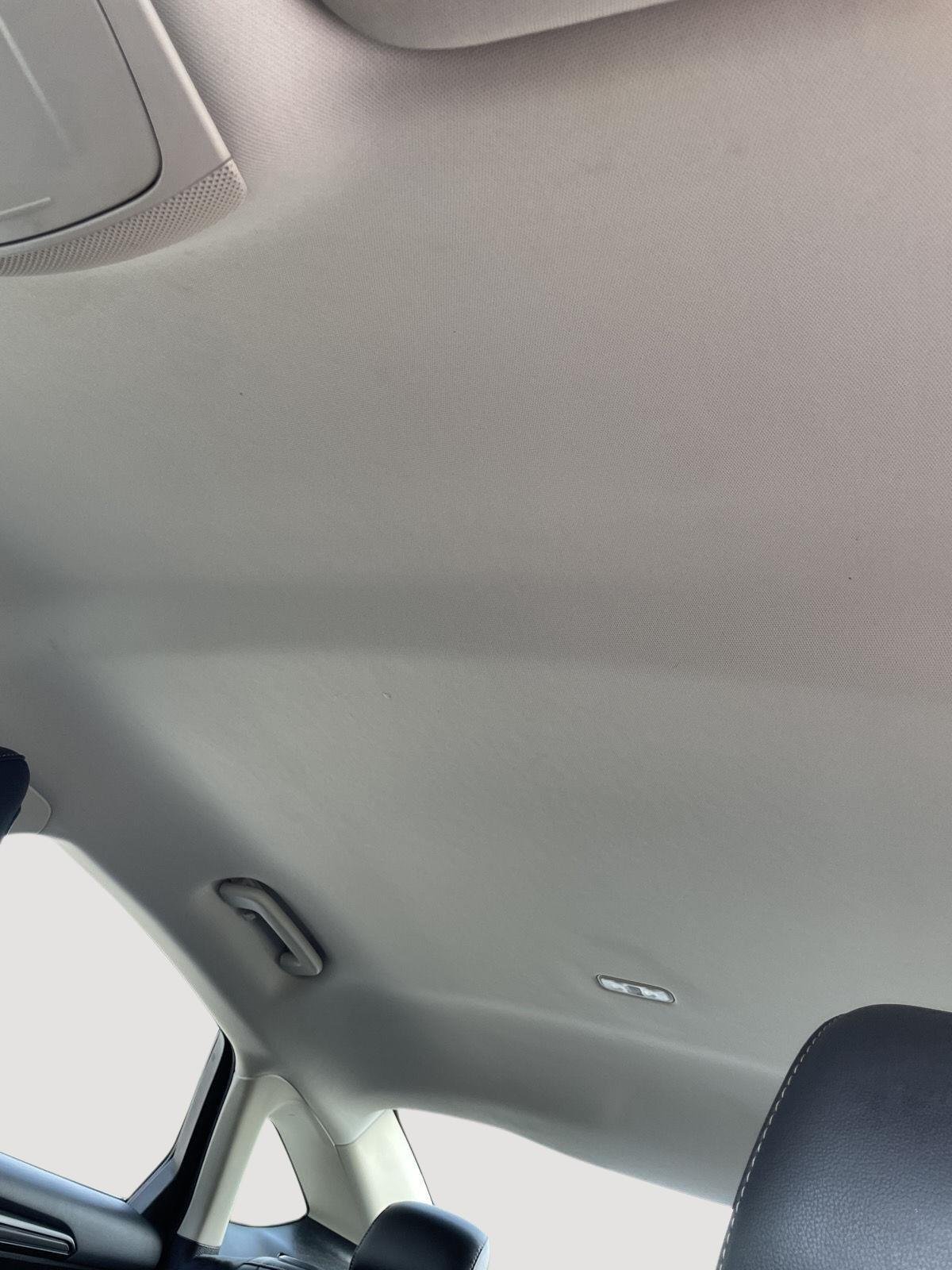 Used 2018 Oxford White Ford SE image 25