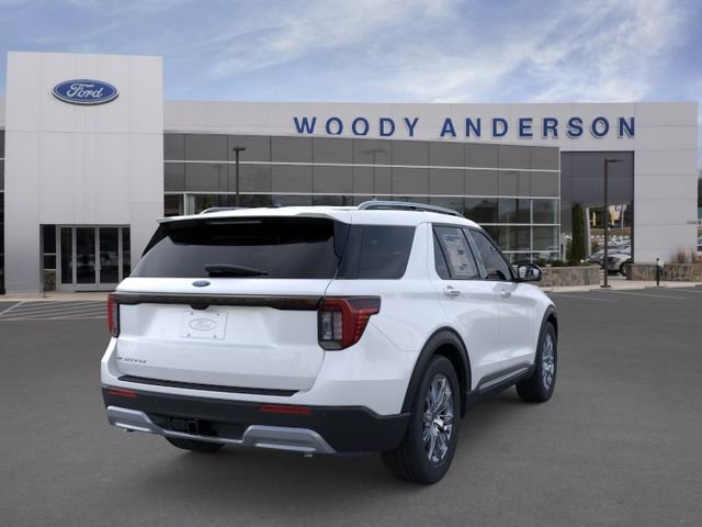 New 2026 Star White Metallic Tri-Coat Ford Platinum image 8