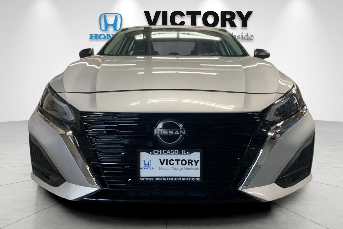 Used 2024 Brilliant Silver Metallic Nissan 2.5 SV image 8