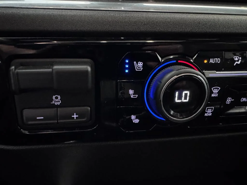 2025 Chevrolet Silverado 2500HD High Country - Photo 25