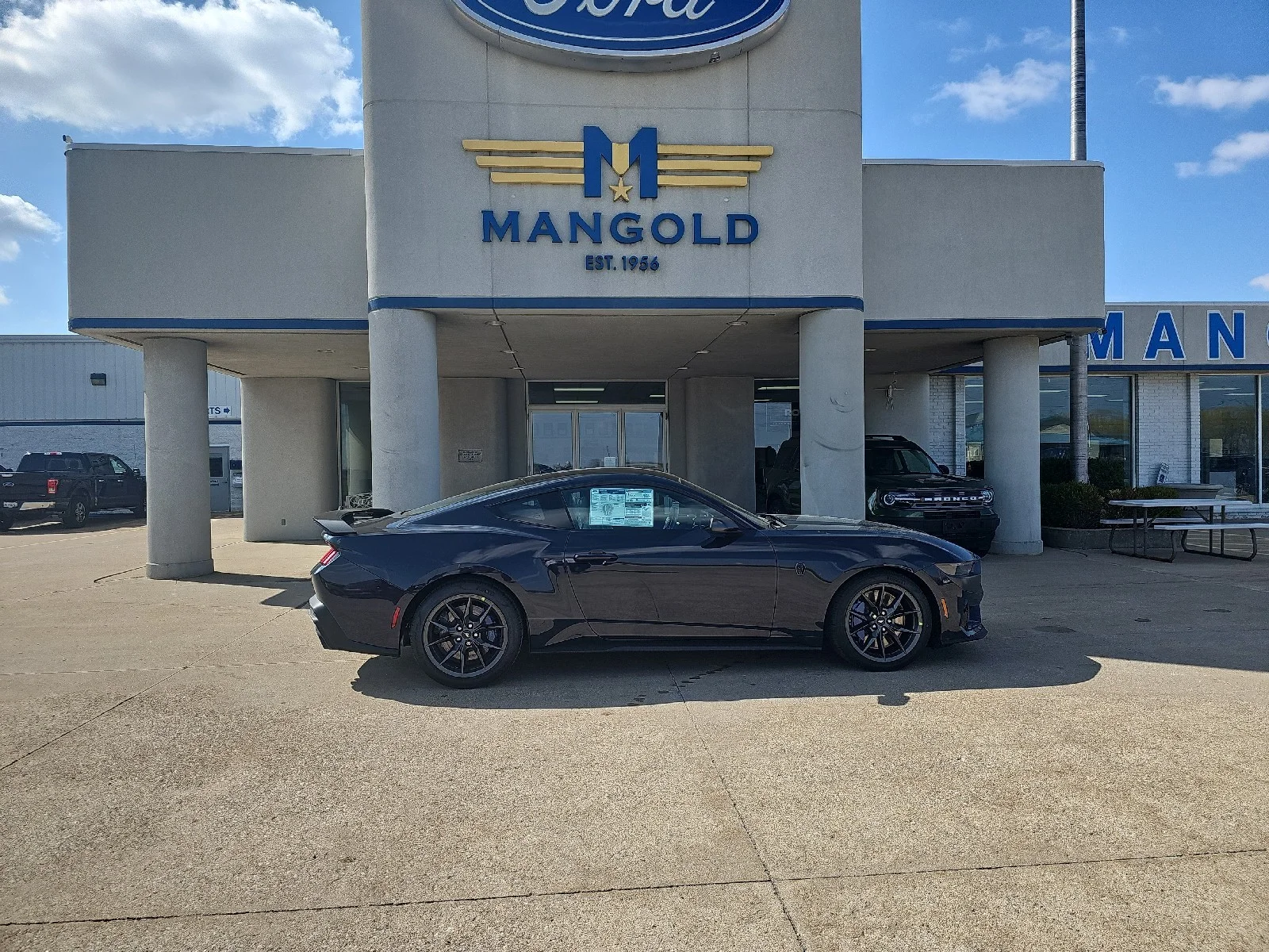 2025 Ford Mustang Dark Horse's photo