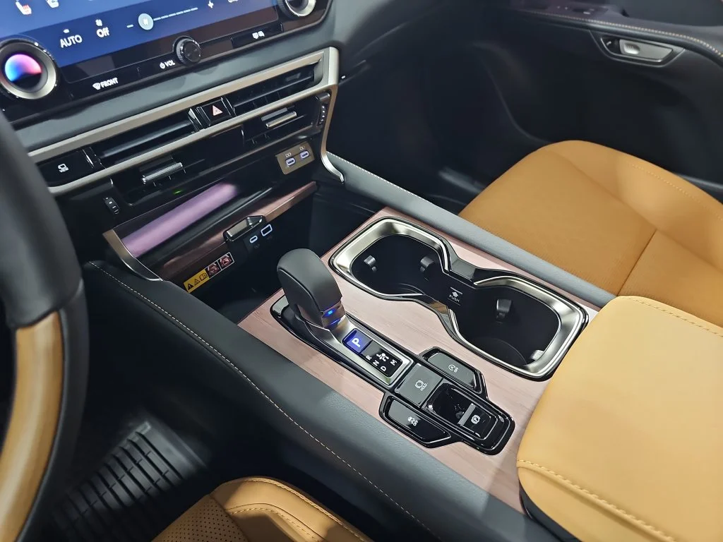 New 2026 Iridium Lexus PREMIUM PLUS image 24