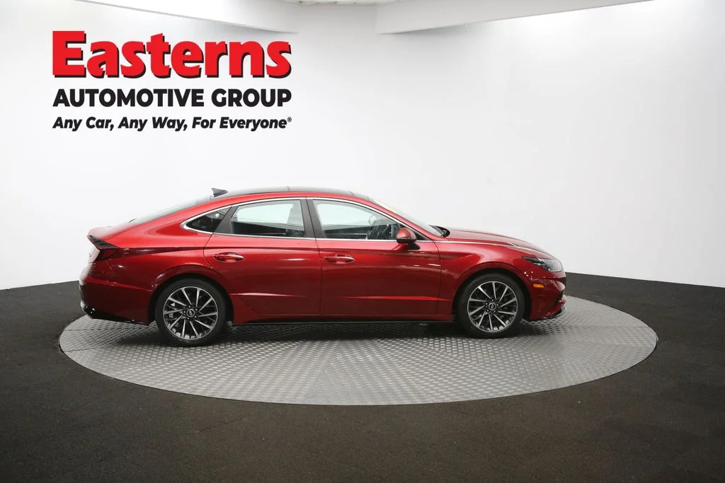 Used 2023 Red Hyundai Limited image 42