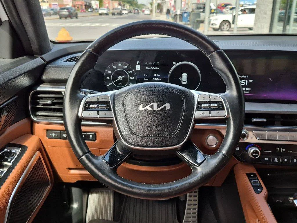 Used 2023 White Kia SX-Prestige X-Line image 15