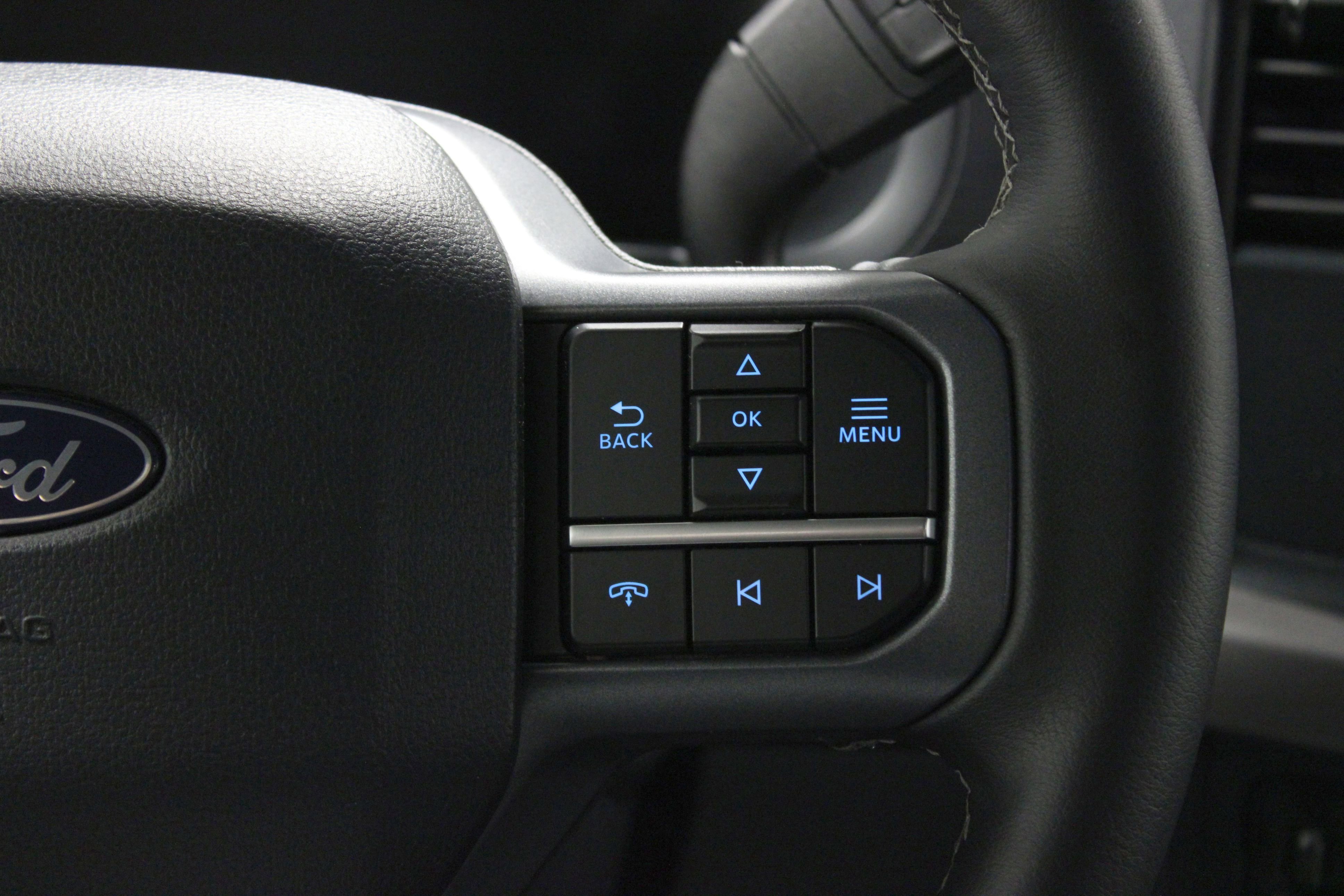Used 2025 Agate Black Metallic Ford XLT image 24