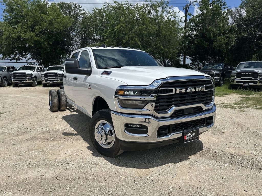 2026 RAM 3500 Tradesman 4X4 Crew Cab's photo