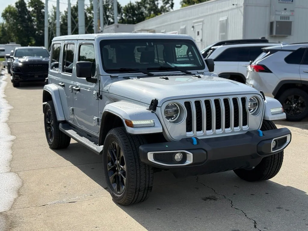 Used 2022 Silver Jeep Unlimited Sahara 4xe image 4