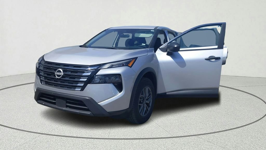 Used 2024 Silver Nissan S image 10