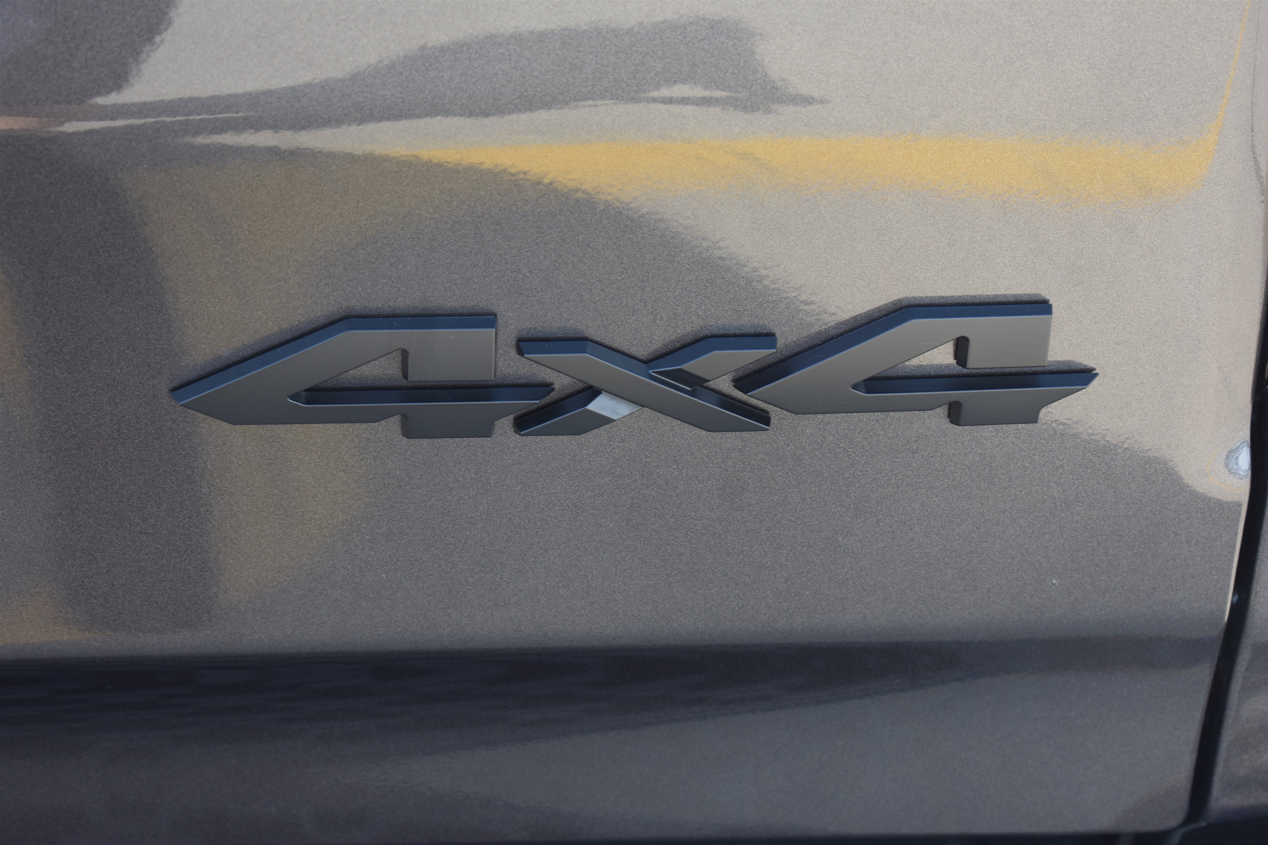 New 2026 Granite Crystal Metallic Clear-Coat Exterior Paint RAM Warlock image 7