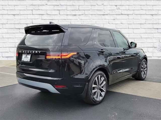 New 2024 Santorini Black Land Rover Metropolitan Edition image 5