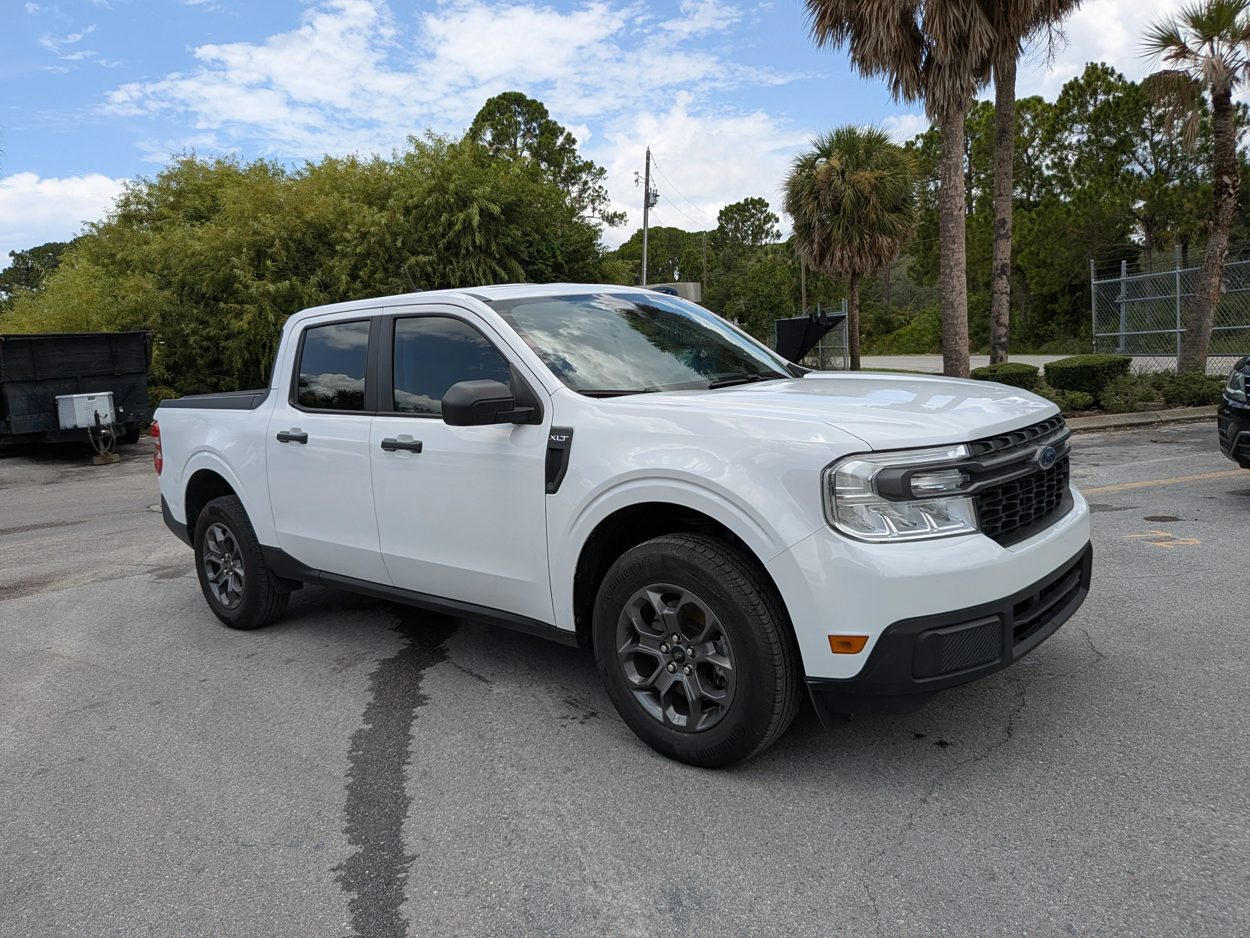 Certified Used 2024 Oxford White Clearcoat Ford XLT image 12