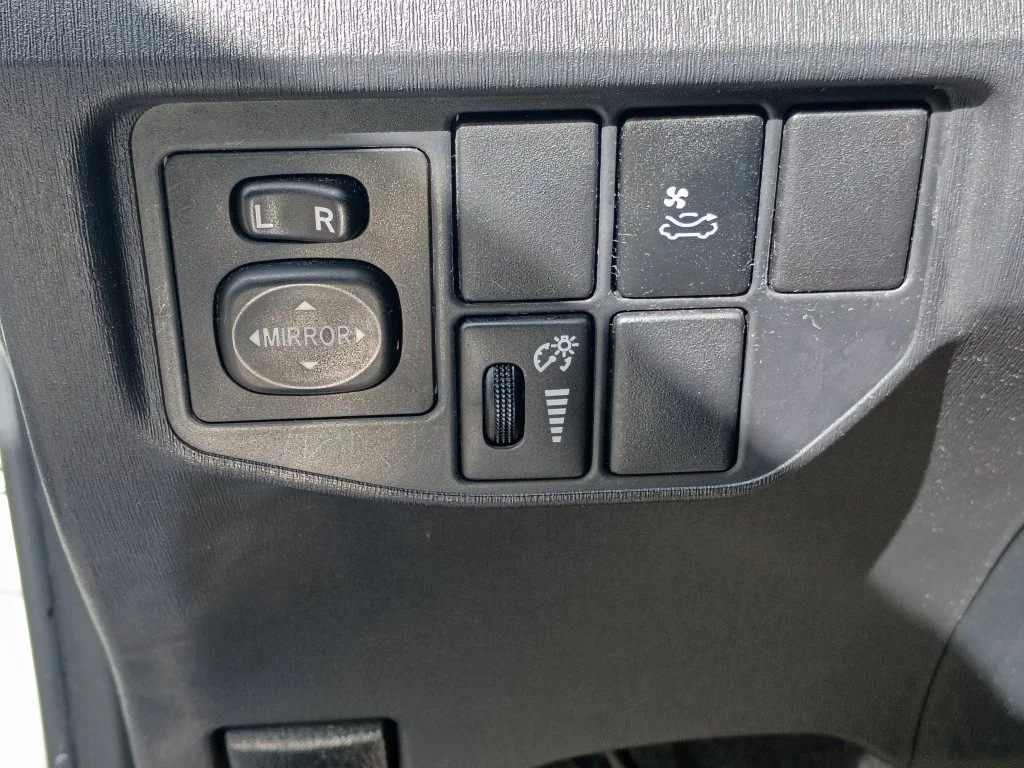 Used 2013 Classic Silver Metallic Toyota Three image 21