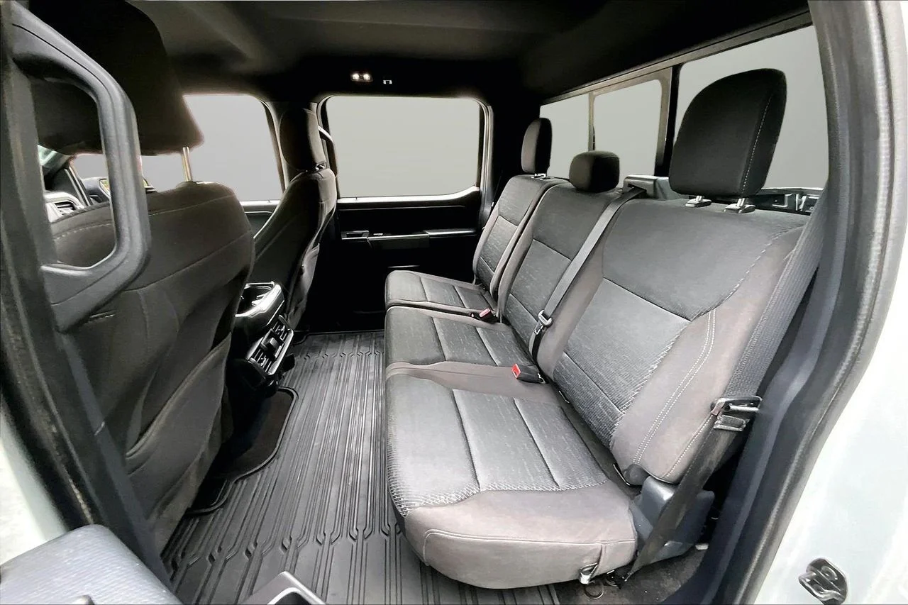 Used 2023 White Ford XLT image 22
