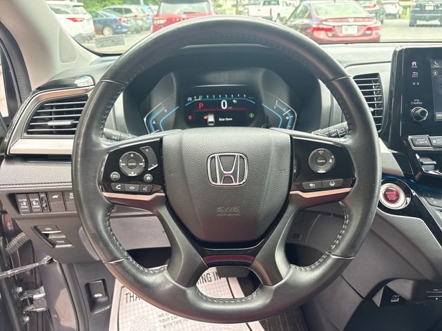 Used 2024 Modern Steel Metallic Honda Touring image 16