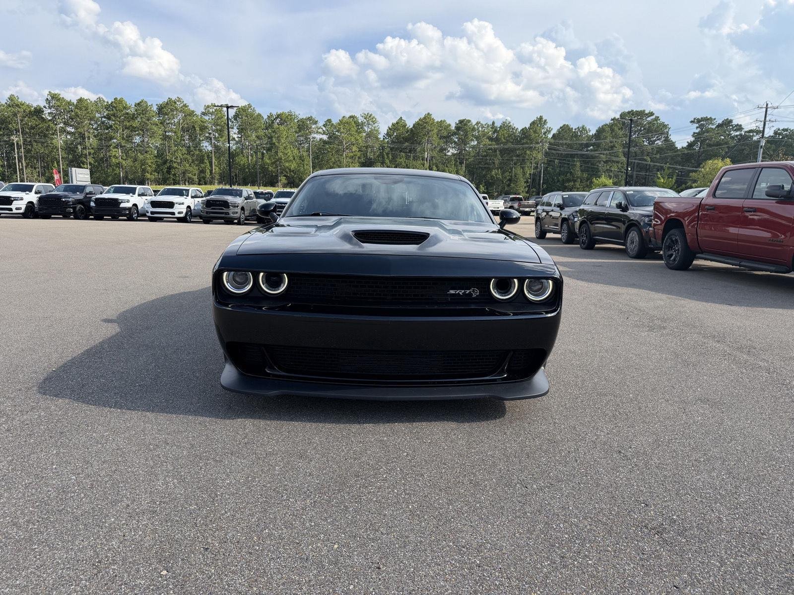 Used 2017 Pitch Black Clearcoat Dodge SRT Hellcat image 2