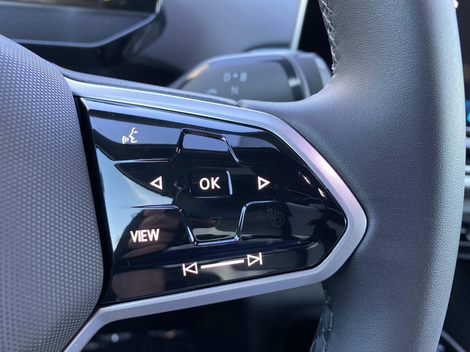2025 Volkswagen ID.4 PRO - Photo 12