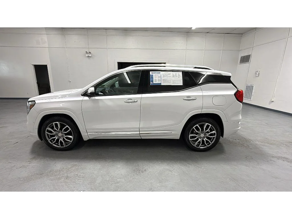 Certified Used 2023 White Frost Tricoat GMC Denali image 11