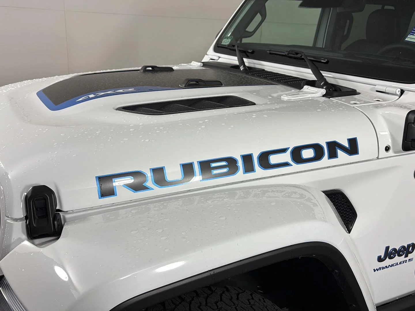 Used 2025 Bright White Clearcoat Jeep Rubicon X image 12