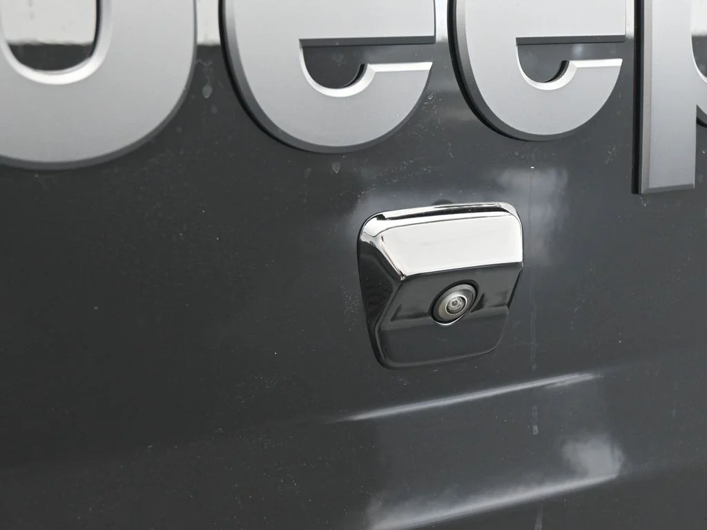 New 2026 Black Clear-Coat Exterior Paint Jeep Sahara image 31