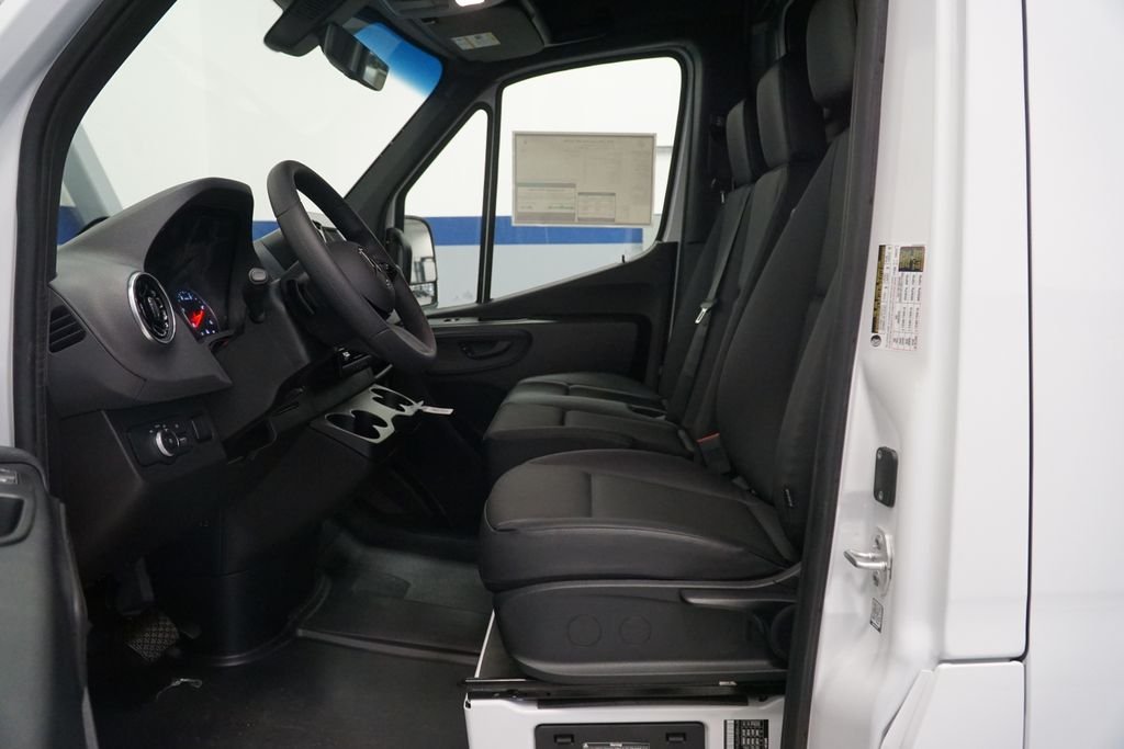 New 2026 Arctic White Mercedes-Benz Cargo 144 WB image 8