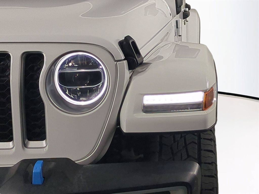 2022 Jeep Wrangler Unlimited Sahara 4XE - Photo 10