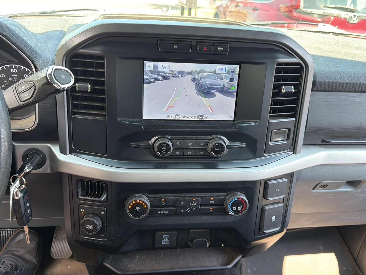 Used 2022 Iconic Silver Ford XLT image 6
