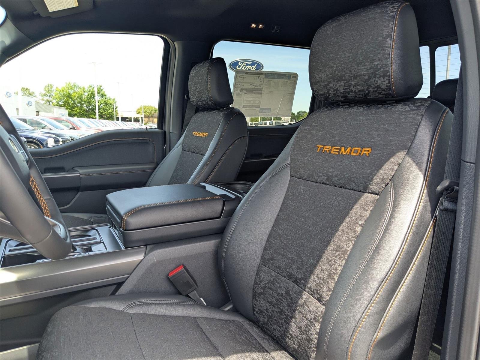 New 2026 Carbonized Gray Metallic Ford Tremor® image 14